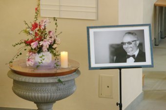 Adrian Mueller Abdankung